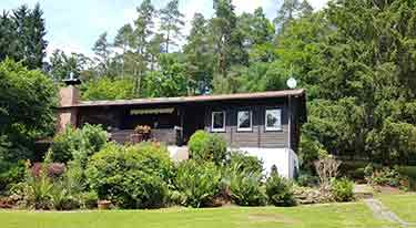 Ferienhaus mit Sauna, Kamin und großem Garten im Vogelsberg